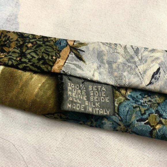 Vintage Village Scenery Art Tie 100% Silk Made in Italy - Picture 4 of 5